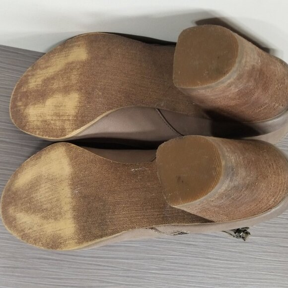 BP. Trolley Ankle Bootie, Tan Leather, Womens Size 7.5 M - Picture 11 of 12